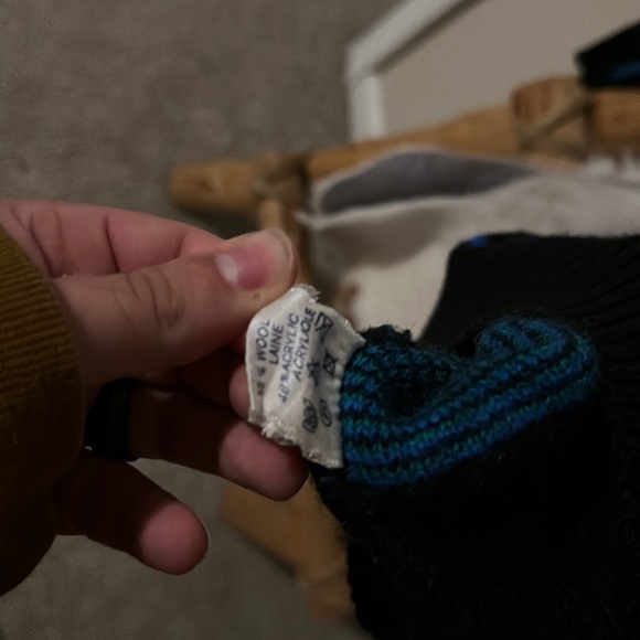 RARE Vintage 1990s Nordic Wool Sweater made in Switzerland - Picture 3 of 5